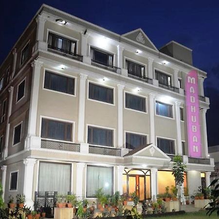 Motel Madhuban Jamshedpur Buitenkant foto