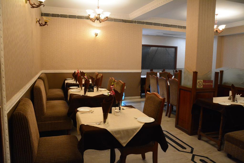 Motel Madhuban Jamshedpur Buitenkant foto