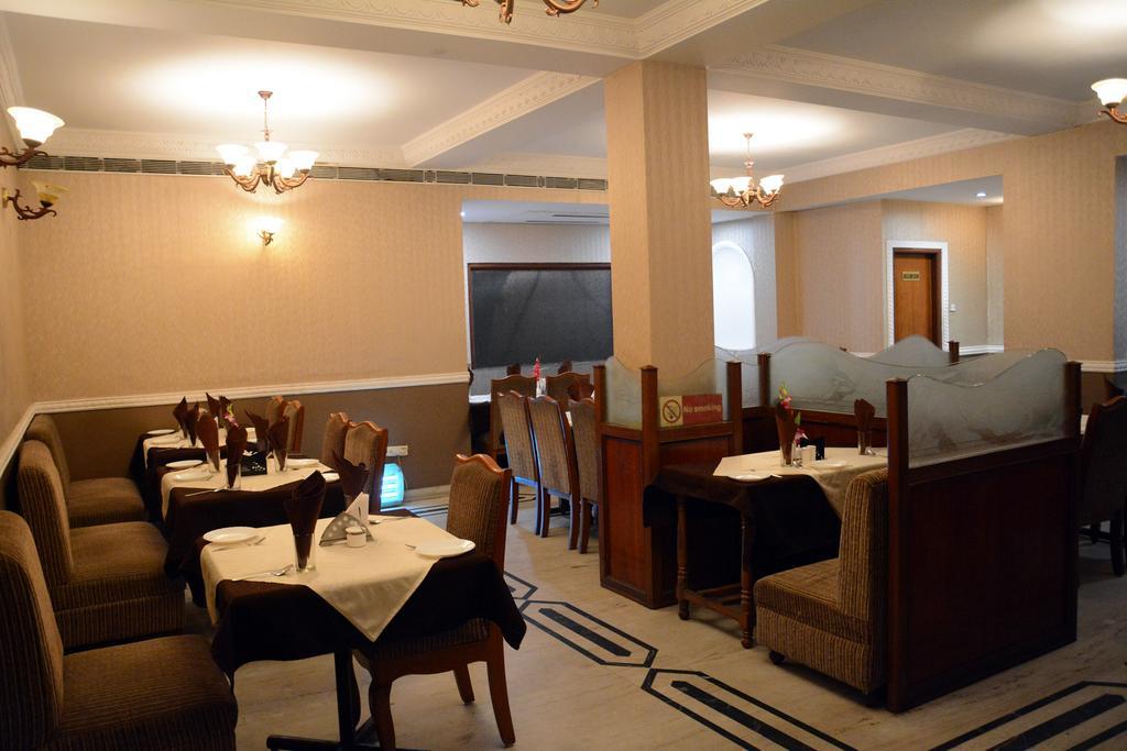 Motel Madhuban Jamshedpur Buitenkant foto