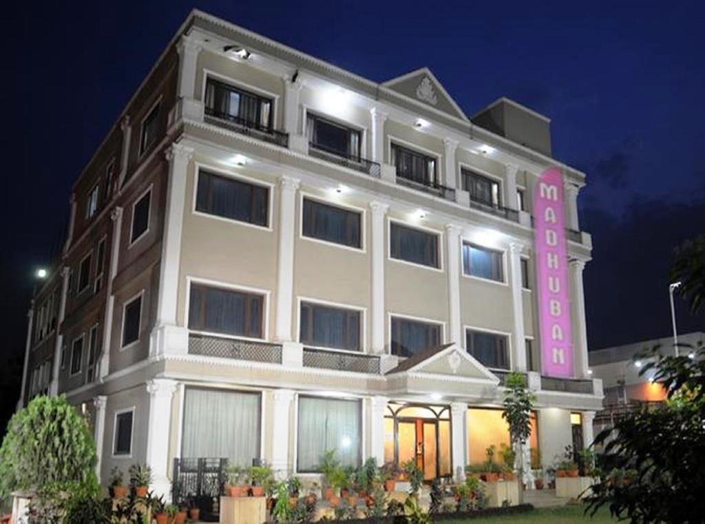 Motel Madhuban Jamshedpur Buitenkant foto
