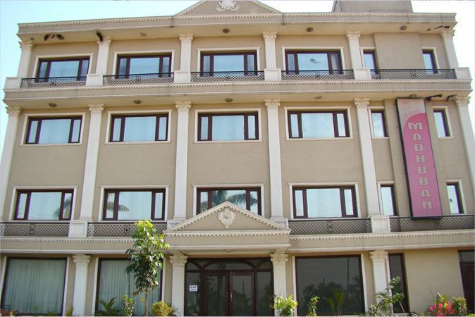 Motel Madhuban Jamshedpur Buitenkant foto